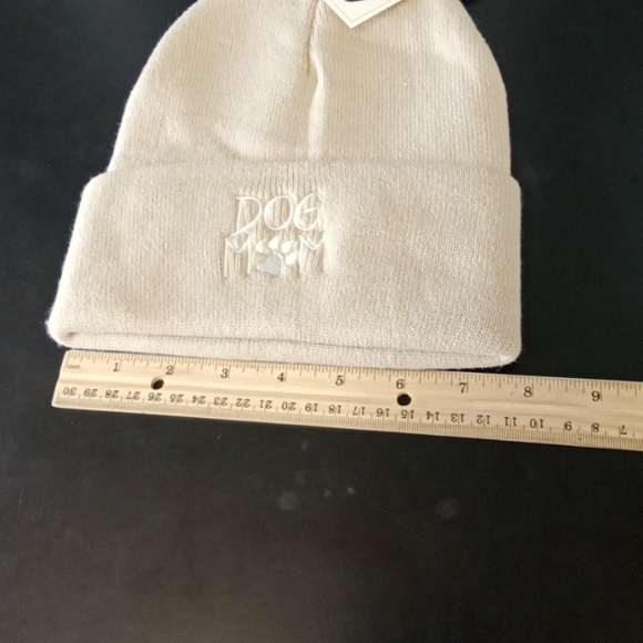DOG MOM KHAKI BEANIE CAP - Picture 5 of 8